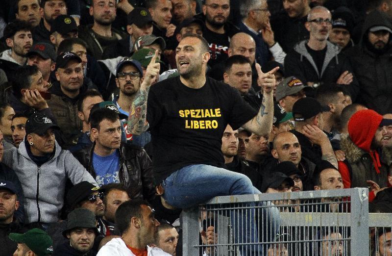 Questura: "Con t-shirt pro-Speziale Napoli-Cagliari non si giocherà"$