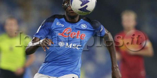 SSC Napoli's Nigerian striker Victor Osimhen controls the ball during the Serie A football match between SSC Napoli and Lecce. SSC Napoli and Lecce  draw 1-1.